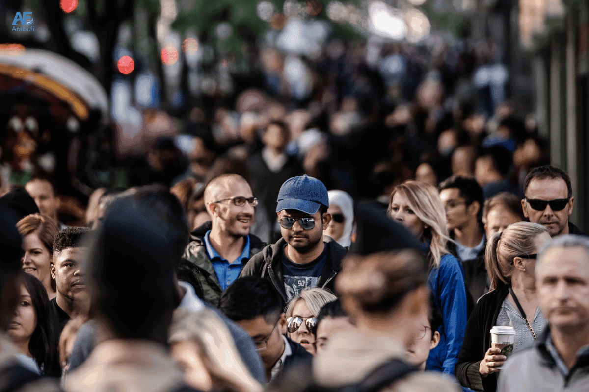 كيمياء الهجرة تتغير: رئيس IOM يحذر في هلسنكي من أن 'الهجرة لا يمكن إدارتها' وسط توترات أوروبية جديدة